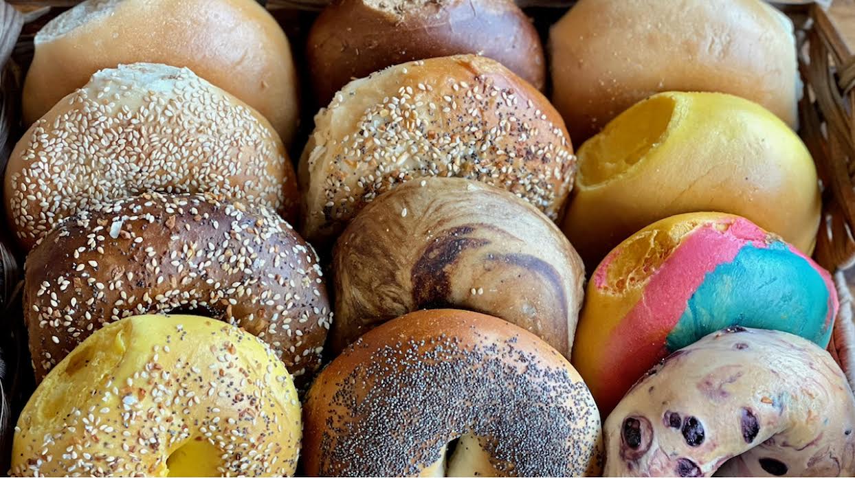 Assorted Bagels (1 dozen)